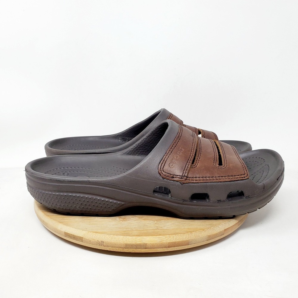 Crocs Yukon Mesa Slide Sandals Mens 9 Brown Leather Slip On Shoes - Picture 2 of 13